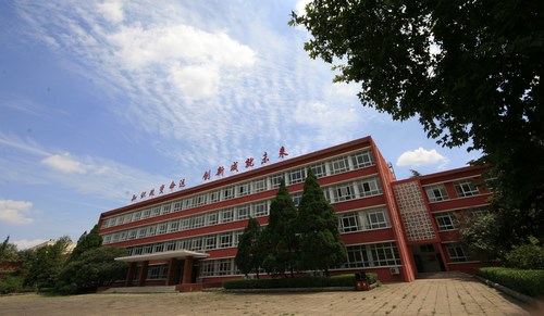 中國洛陽一拖技師學(xué)院有哪些就業(yè)保障？